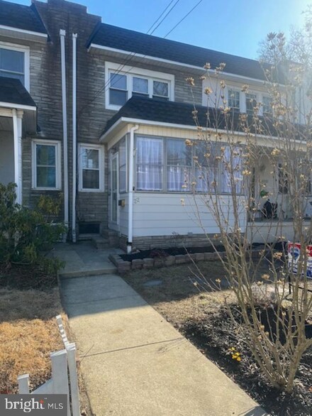 22 Locust St, Merchantville, NJ 08109