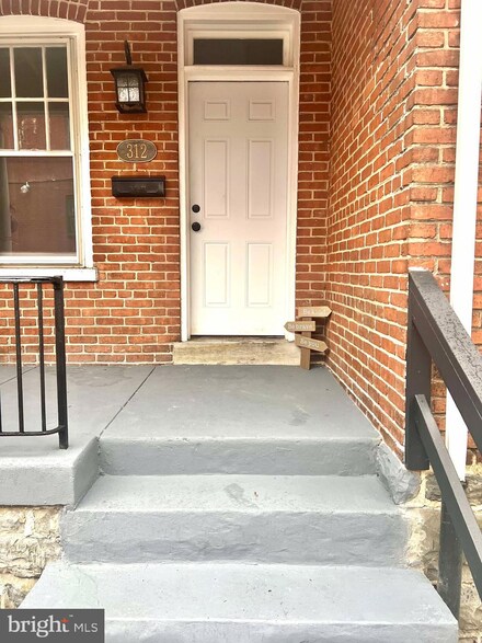 312 Pershing Ave, Lancaster, PA 17602