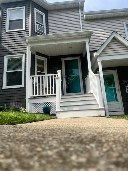 700 2nd St Unit 110, Fall River, MA 02721
