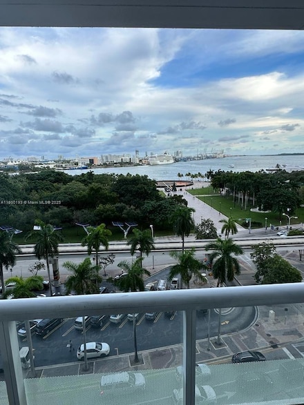 50 Biscayne Blvd Unit 906, Miami, FL 33132