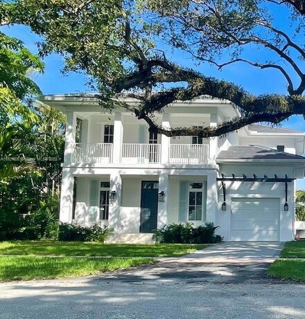 6901 Veronese St, Coral Gables, FL 33146
