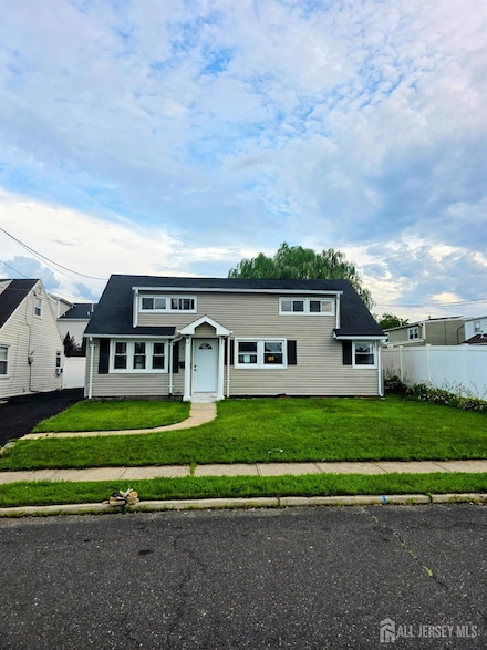 81 Hickory St, Carteret, NJ 07008