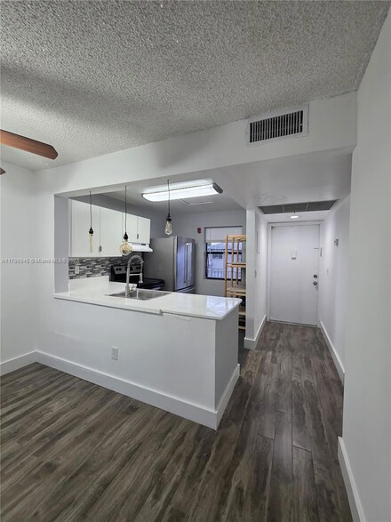 7670 SW 152nd Ave Unit 1205, Miami, FL 33193