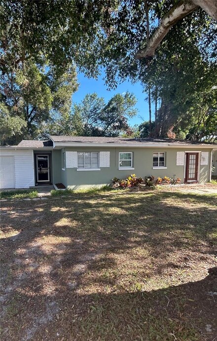 2014 10th St NW, Winter Haven, FL 33881