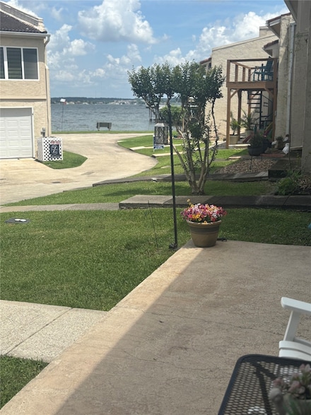 39 Regency Point, Montgomery, TX 77356