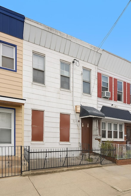 119 Paterson St, Jersey City, NJ 07307