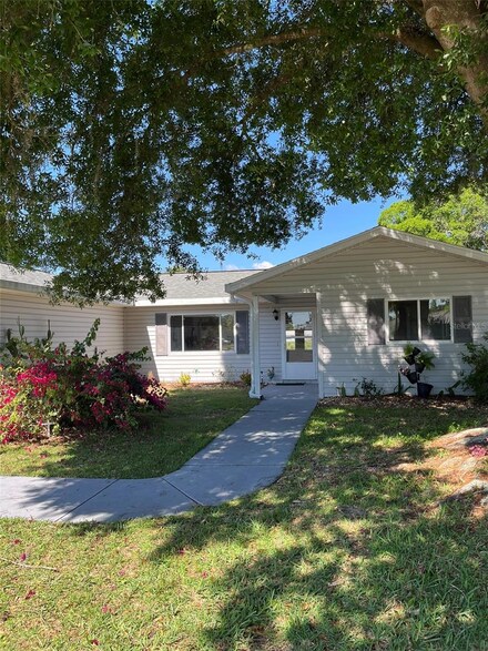 17780 SE 101st Ave, Summerfield, FL 34491