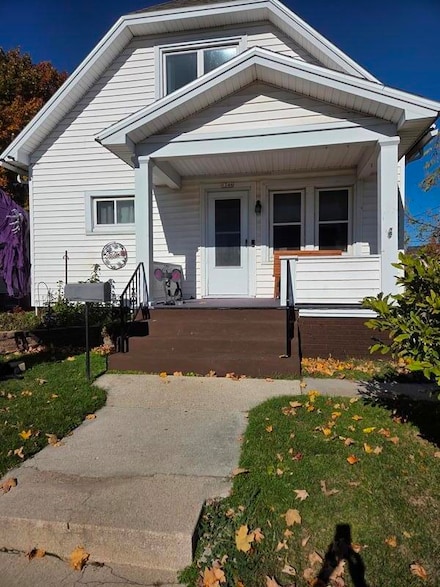 1346 Lenz Ct, Sheboygan, WI 53083