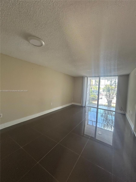 19851 SW 114th Ave Unit 103, Miami, FL 33157