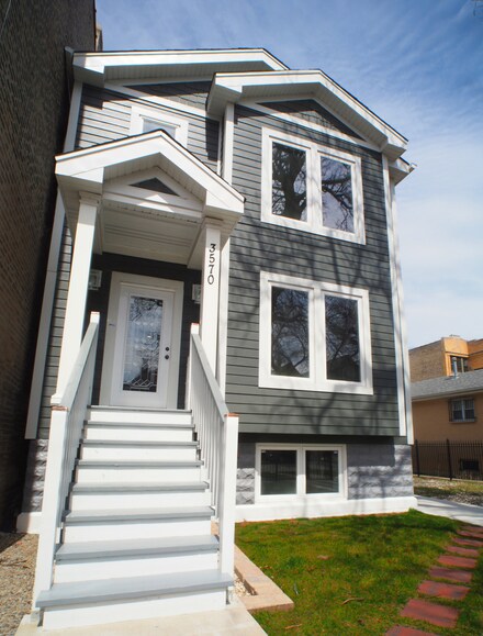 3570 W Cortland St, Chicago, IL 60647