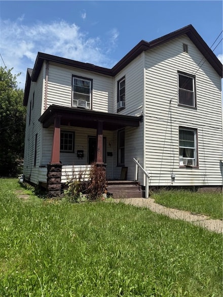347 Shaw St, New Castle, PA 16101