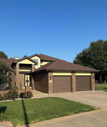 3501B Chaumont Dr, Hays, KS 67601