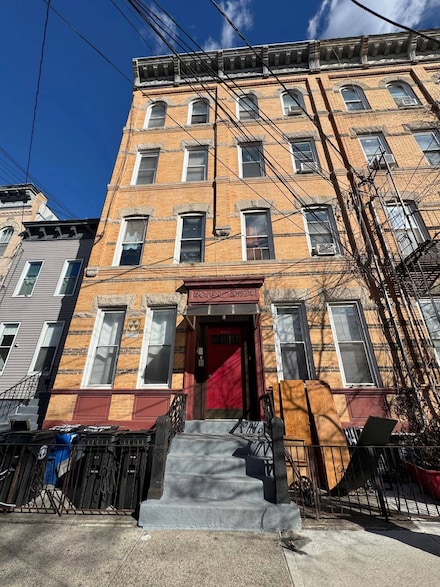 253 St Nicholas Ave, Bushwick, NY 11237