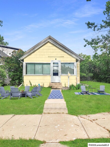 1007 S 7th St, Laramie, WY 82070