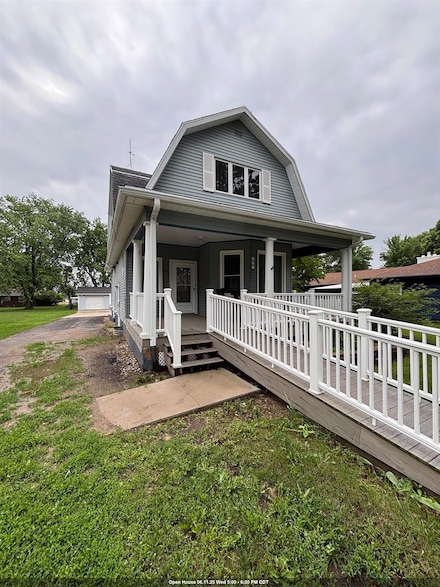 441 5th St, Scotland, SD 57059