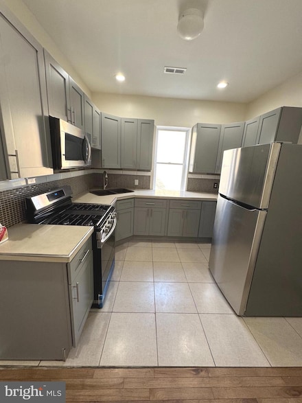 2121 N 20th St Unit 2, Philadelphia, PA 19121