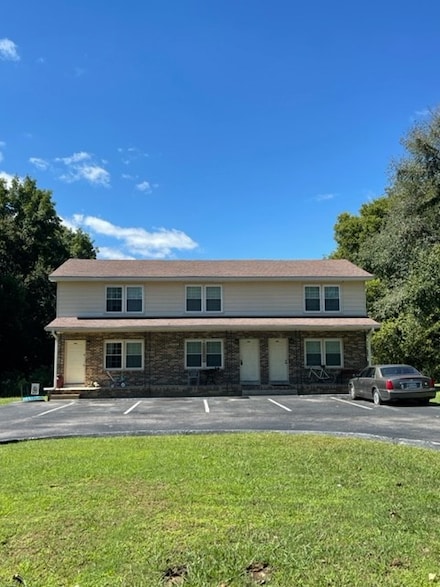 2135 W Gaines St, Lawrenceburg, TN 38464