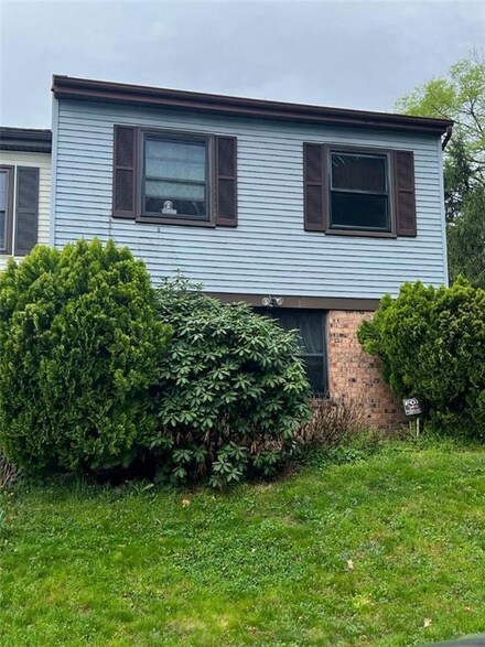 1726 Saratoga Ct, Allentown, PA 18104