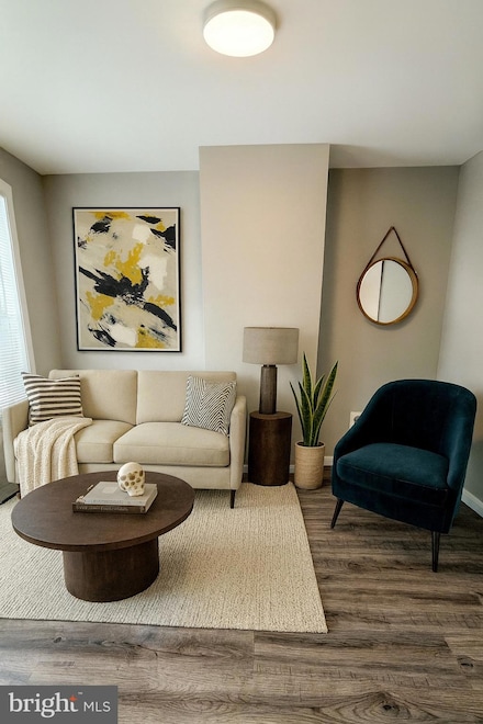 2528 Collins St, Philadelphia, PA 19125