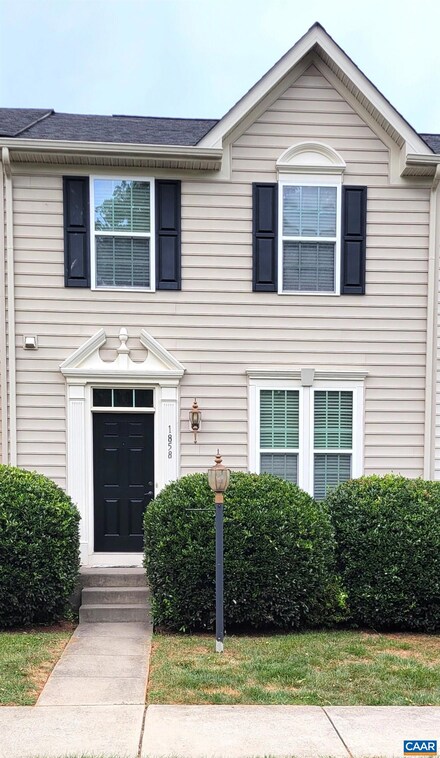 1858 Verona Dr, Charlottesville, VA 22911