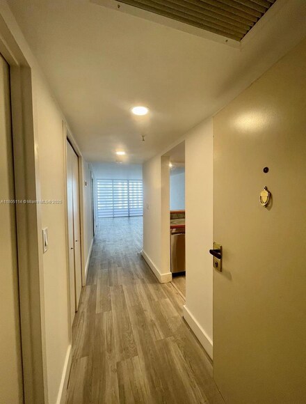 555 NE 15th St Unit 16F, Miami, FL 33132