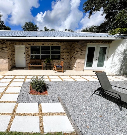 1018 Lake Josephine Dr, Sebring, FL 33875