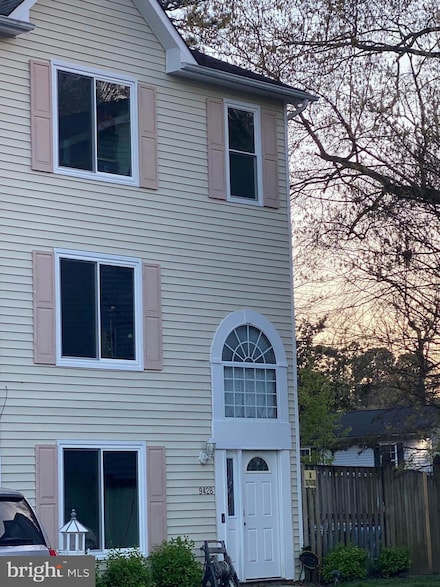 9428 Sea Breeze Ct, North Beach, MD 20714