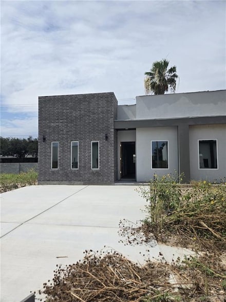 1506 W B St, Mission, TX 78572
