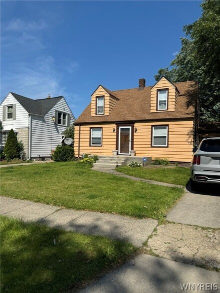 45 Leonard Post Dr, Buffalo, NY 14211