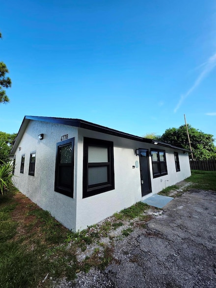 4778 Carver St, Greenacres, FL 33463