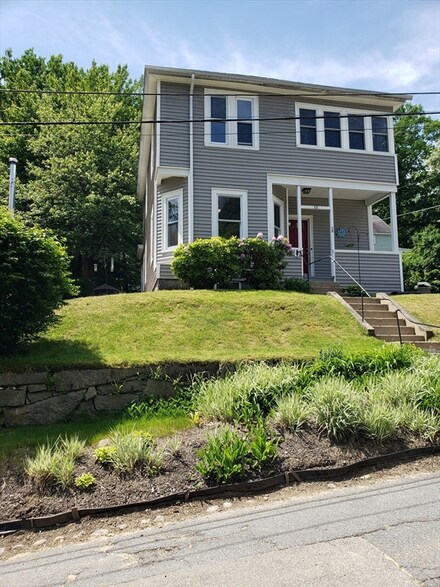12 William St, Fitchburg, MA 01420