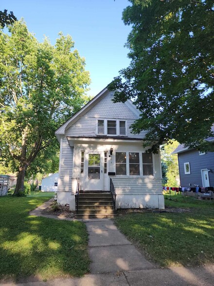 604 Minnesota Ave, Albert Lea, MN 56007