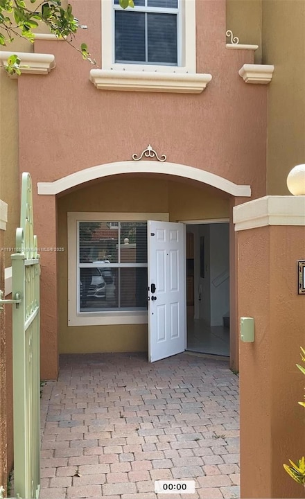 919 SW 143rd Terrace Unit 2009, Pembroke Pines, FL 33027