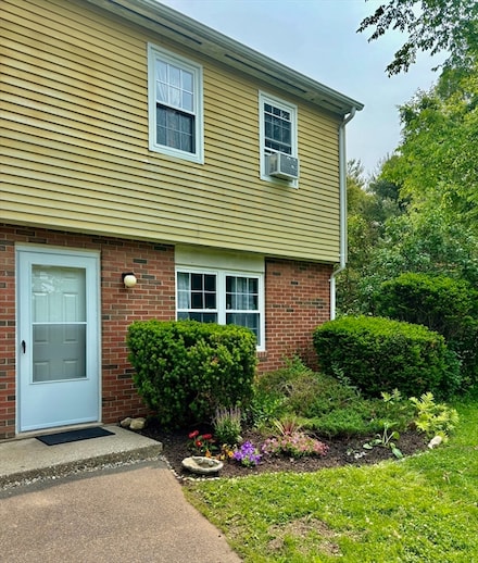 252 West St Unit 18, Amherst, MA 01002