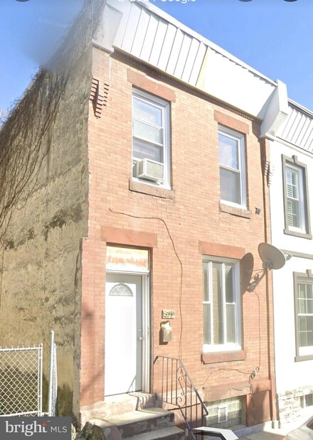 2715 N Garnet St, Philadelphia, PA 19132