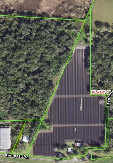 2618 Bennett Rd, Plant City, FL 33565