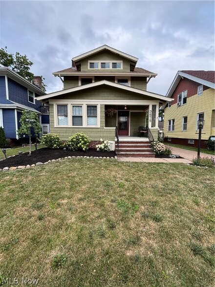 3675 W 137th St, Cleveland, OH 44111