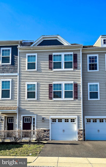 20 Rome Way, Mount Laurel, NJ 08054