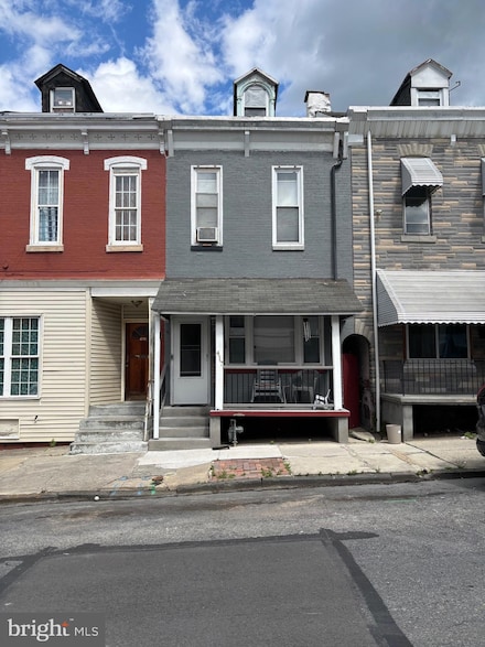 417 S 10th St, Reading, PA 19602