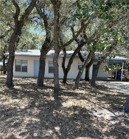 1123 Red Bird St, Rockport, TX 78382
