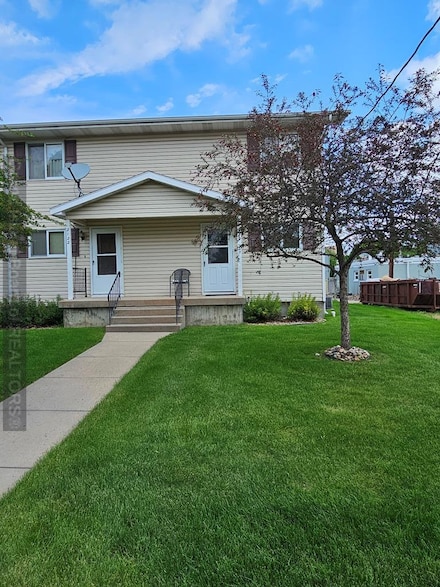2120 W 6th St, Grand Island, NE 68803