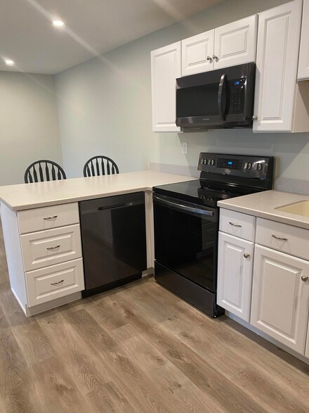800 Bearses Way Unit 2EF, Hyannis, MA 02601