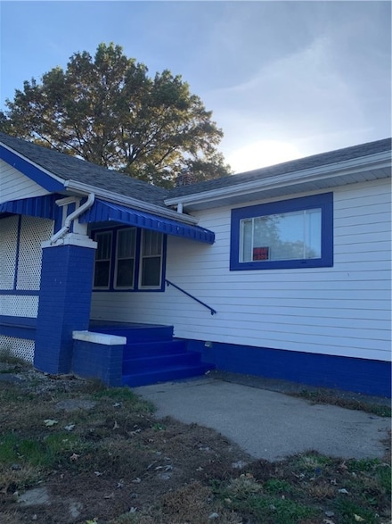 245 S 20th St, Decatur, IL 62521