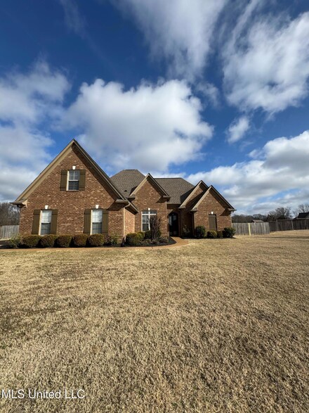 1768 Marcia Louise Dr, Southaven, MS 38672