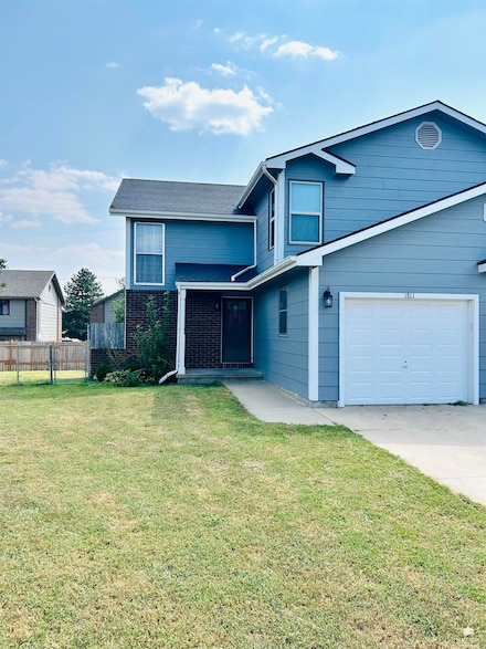 1811 Commanche Ct, Junction City, KS 66441