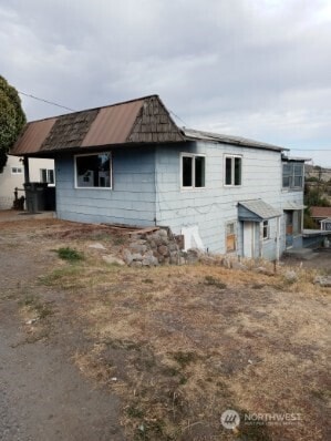 102 Main St, Grand Coulee, WA 99133