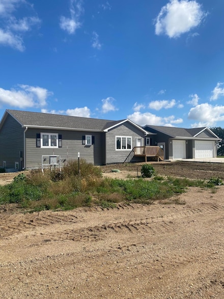 10 Pelican Point Dr, Garvin, MN 56132