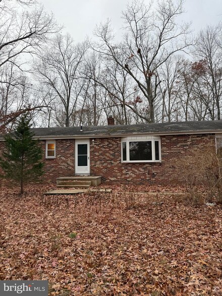 233 Forked Neck Rd, Shamong, NJ 08088