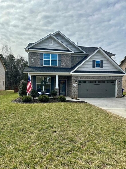4605 Olivine Ln, Pfafftown, NC 27040