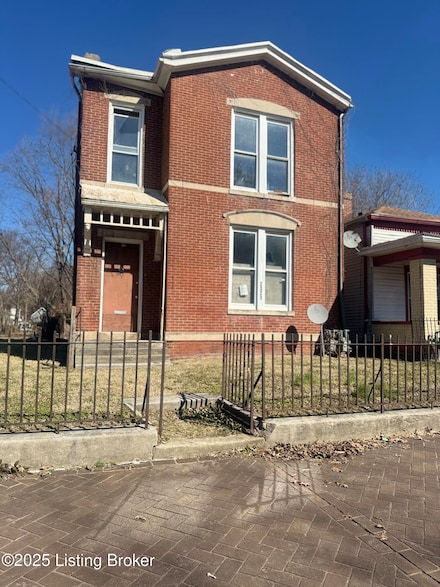 2321 W Chestnut St, Louisville, KY 40211